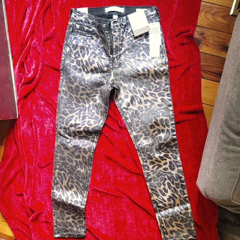 Animal print in black & gold, coated black jeans